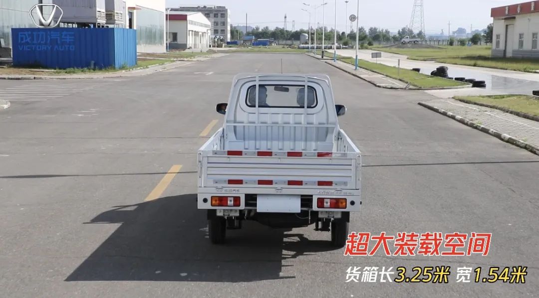 1703576619380605.jpg 斑马加长版超大装载空间.jpg